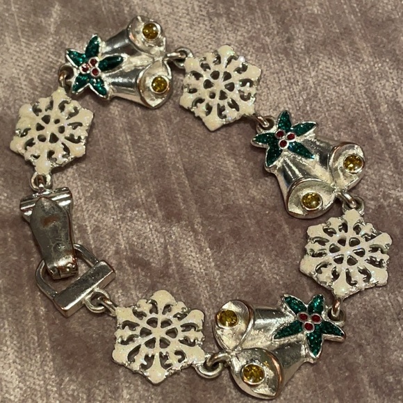 Bells and Snowflake Bracelet 7 1/4” - Picture 6 of 6